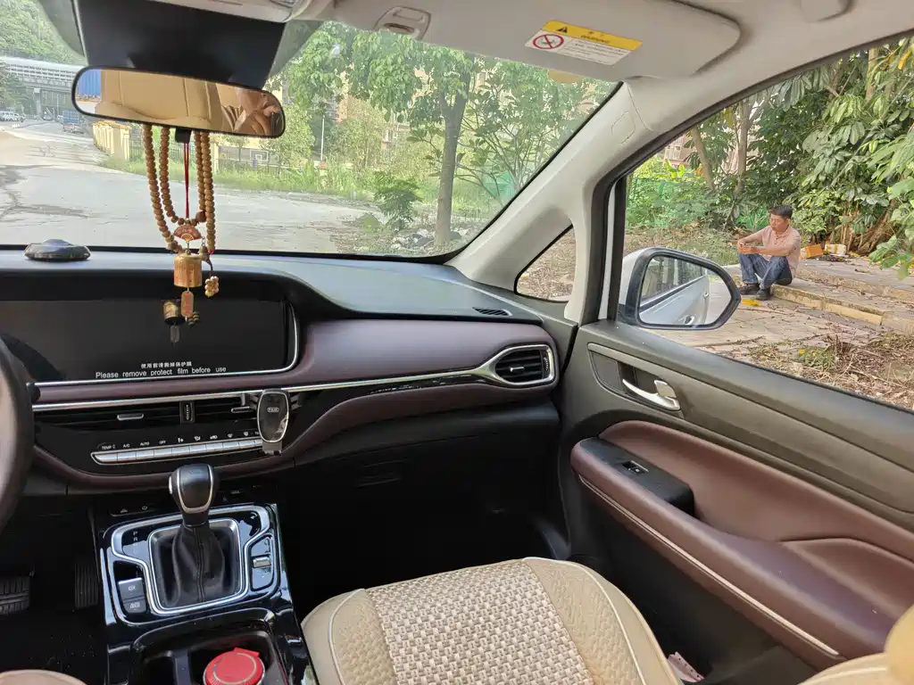 GAC Motor Trumpchi M6 — миниатюра 15