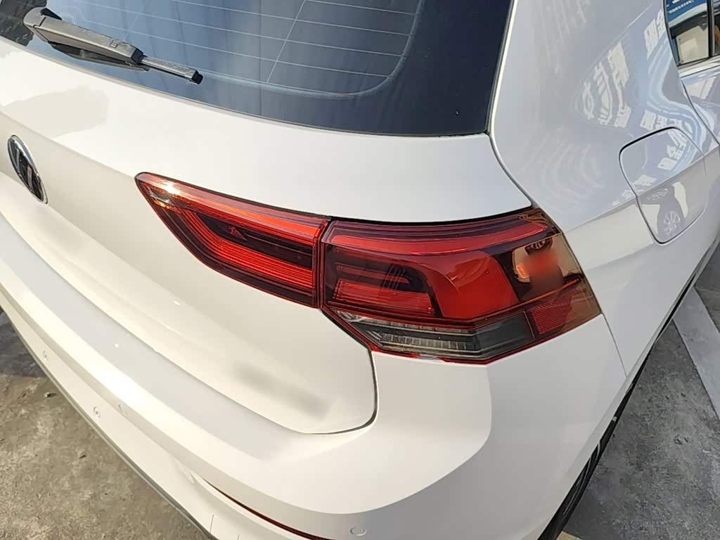 Volkswagen Golf 1.4 л 2021 г. Белый, пробег 48000 км
