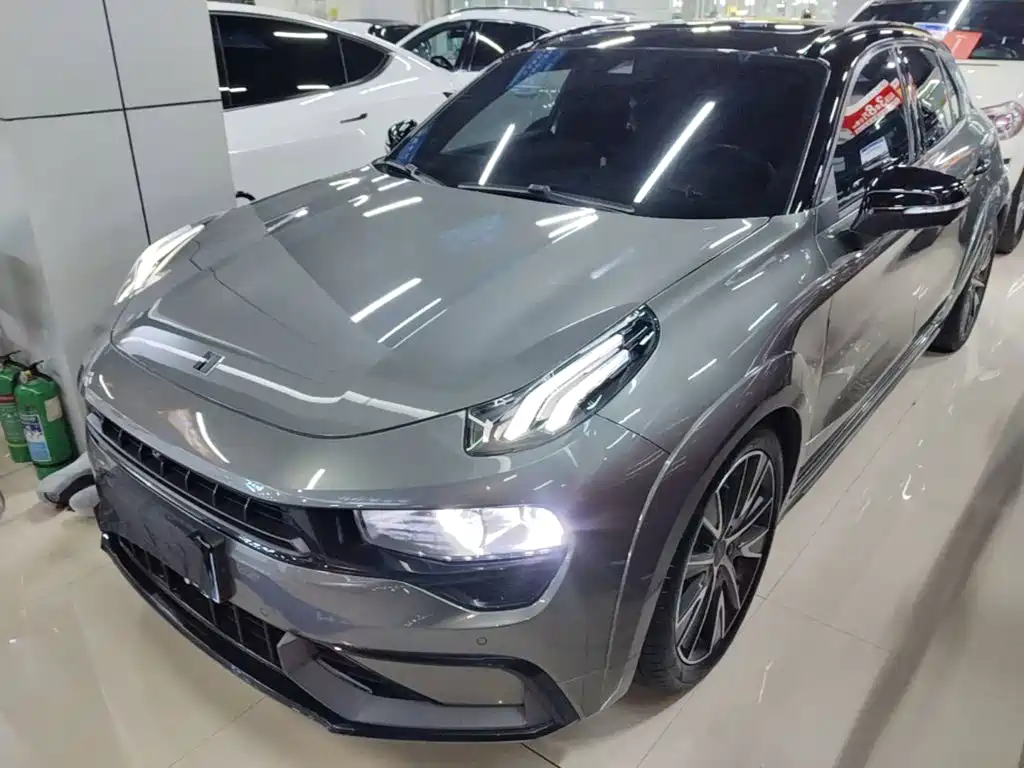 Lynk & Co 02 Hatchback