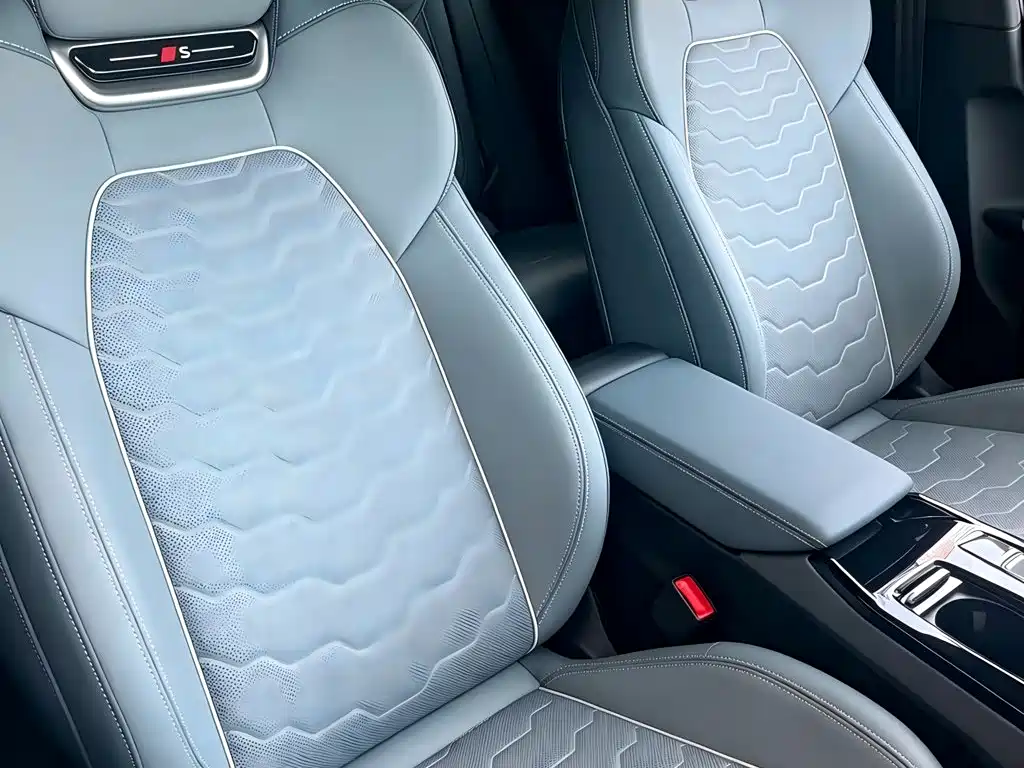 Audi AudiQ6L e-tron — миниатюра 6