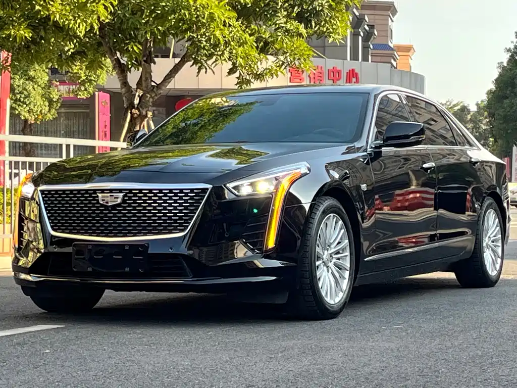 CADILLAC CT6