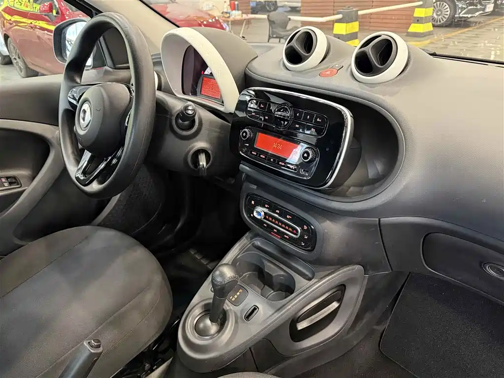 SMART FORFOUR