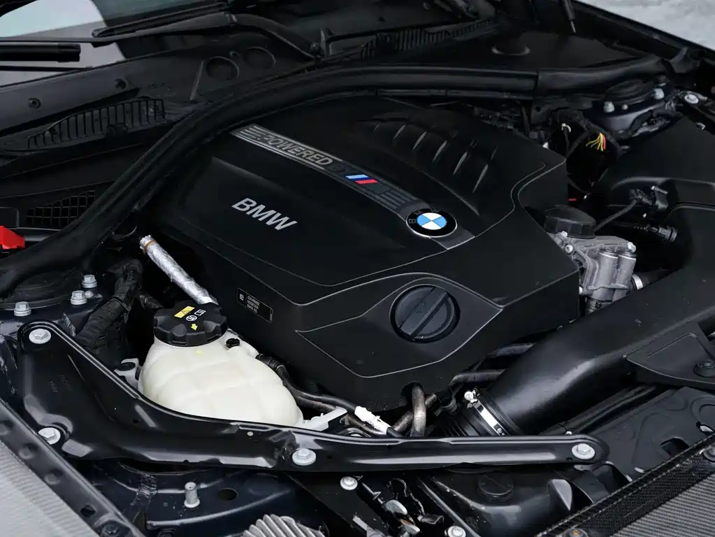 BMW M2 — миниатюра 11