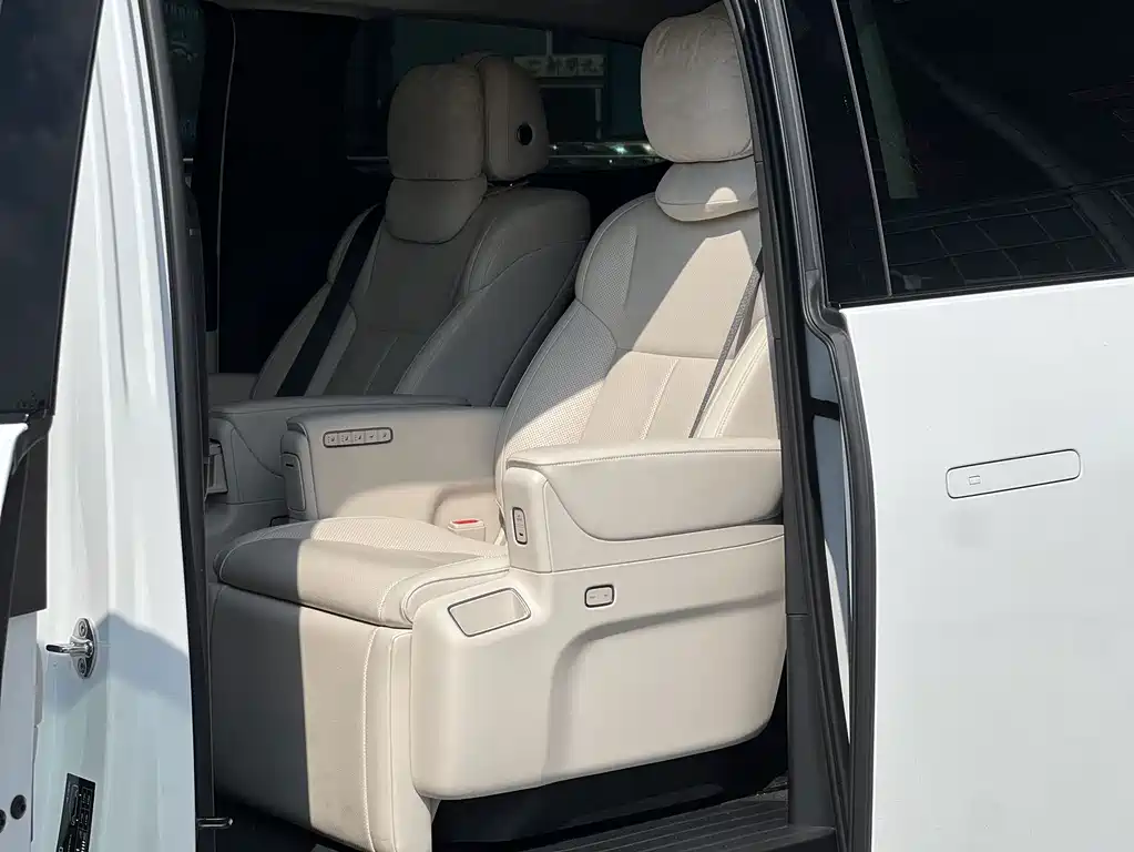 Li Auto Li MEGA — миниатюра 7