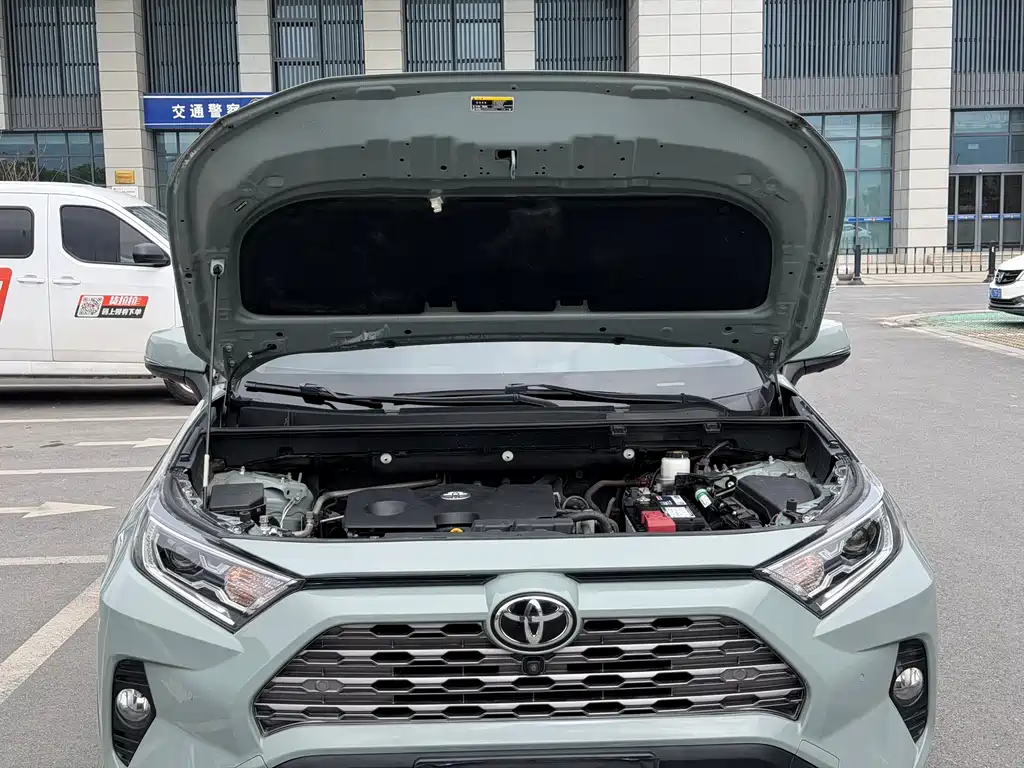 TOYOTA RAV4 RONGFANG