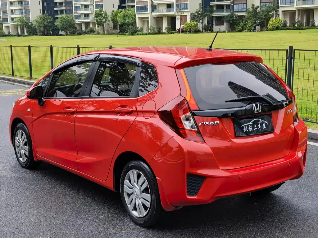 Honda Fit — миниатюра 5
