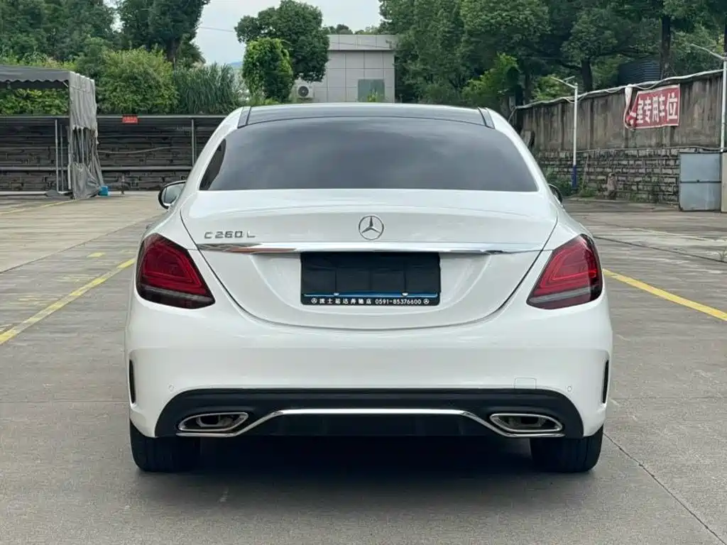 Mercedes-Benz C-Class — миниатюра 8