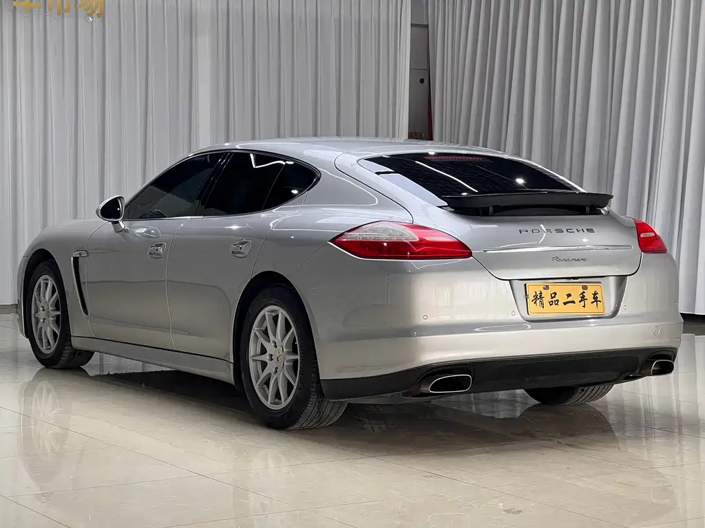 Porsche Panamera 2013 Panamera Platinum Edition 3.6L