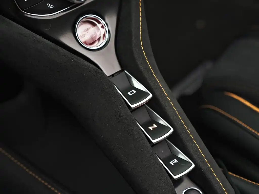 McLaren 720S — миниатюра 15