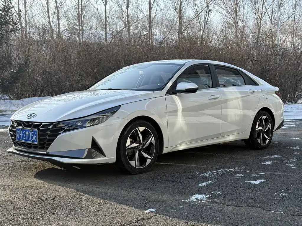 Hyundai Elantra 2021