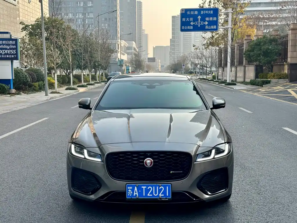 JAGUAR XFL