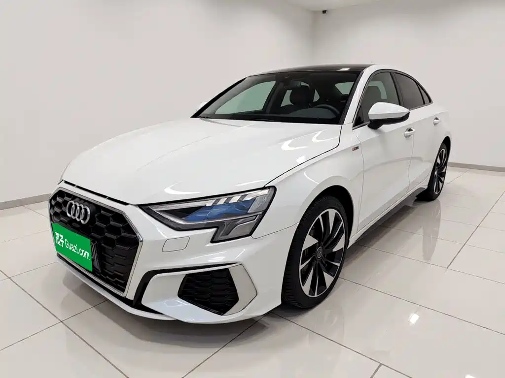 奥迪A3 2024款 A3L Limousine 35 TFSI 时尚运动型 2024