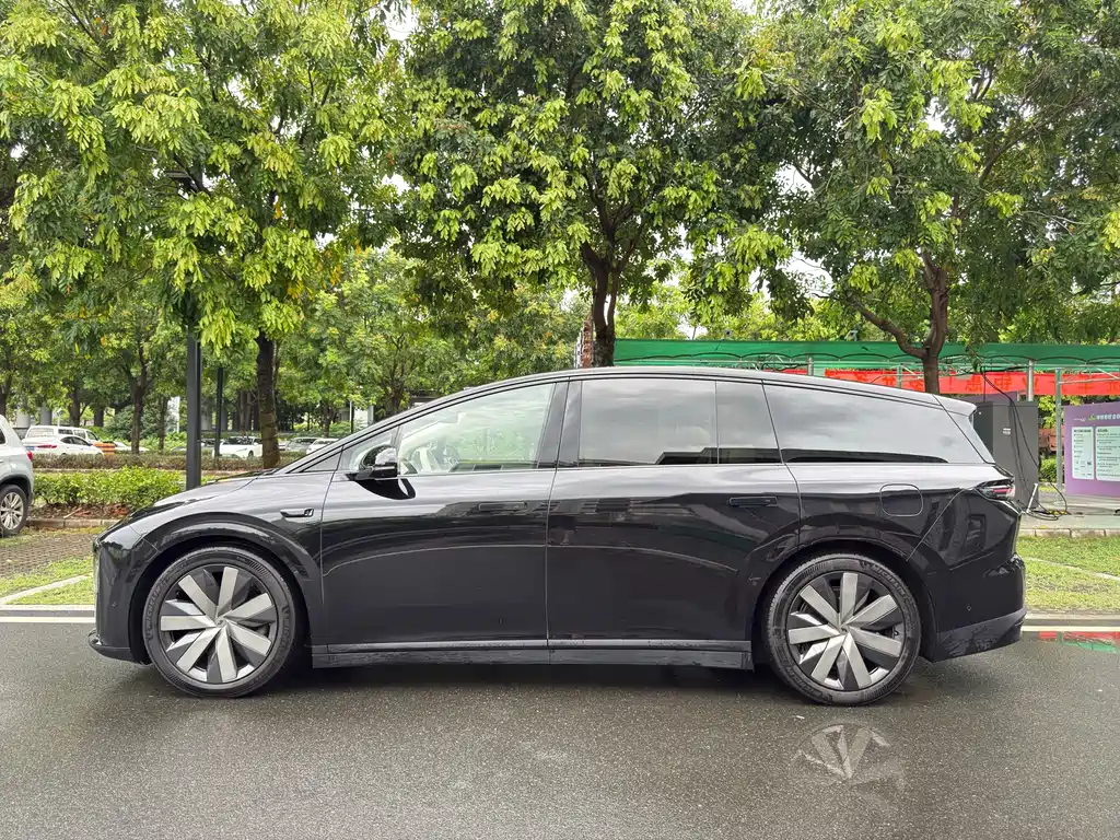 Li Auto Идеальный I8 — миниатюра 5