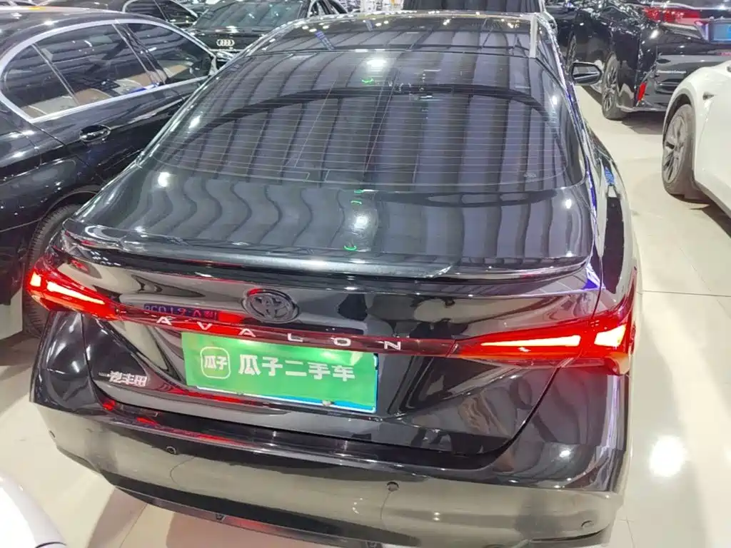 Toyota Avalon — миниатюра 6