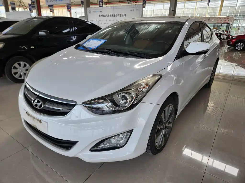 Hyundai Elantra Langdong 2015