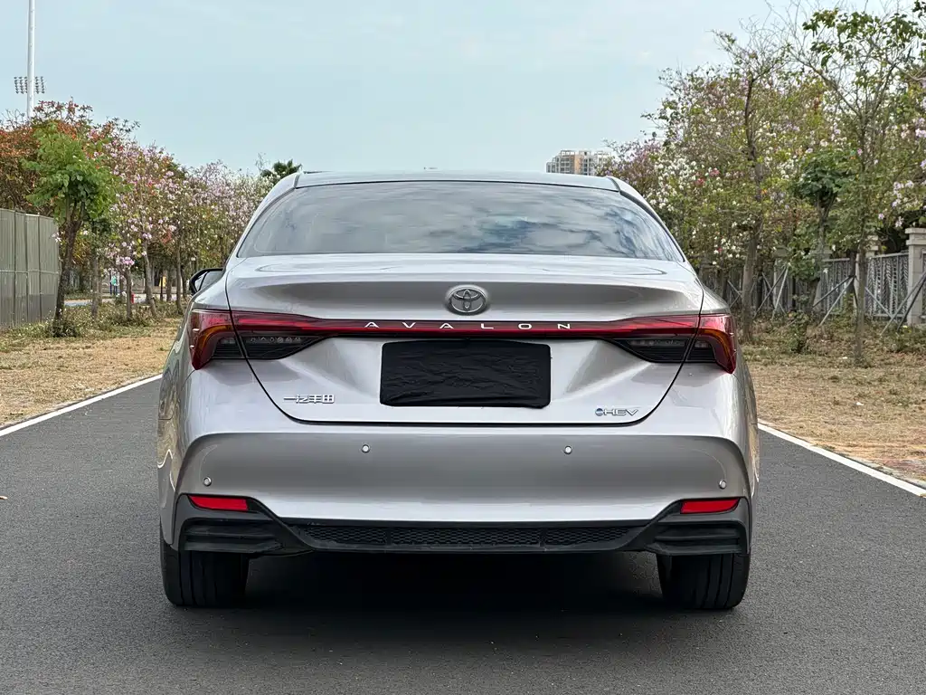 Toyota Avalon 2024 2.0L Luxury