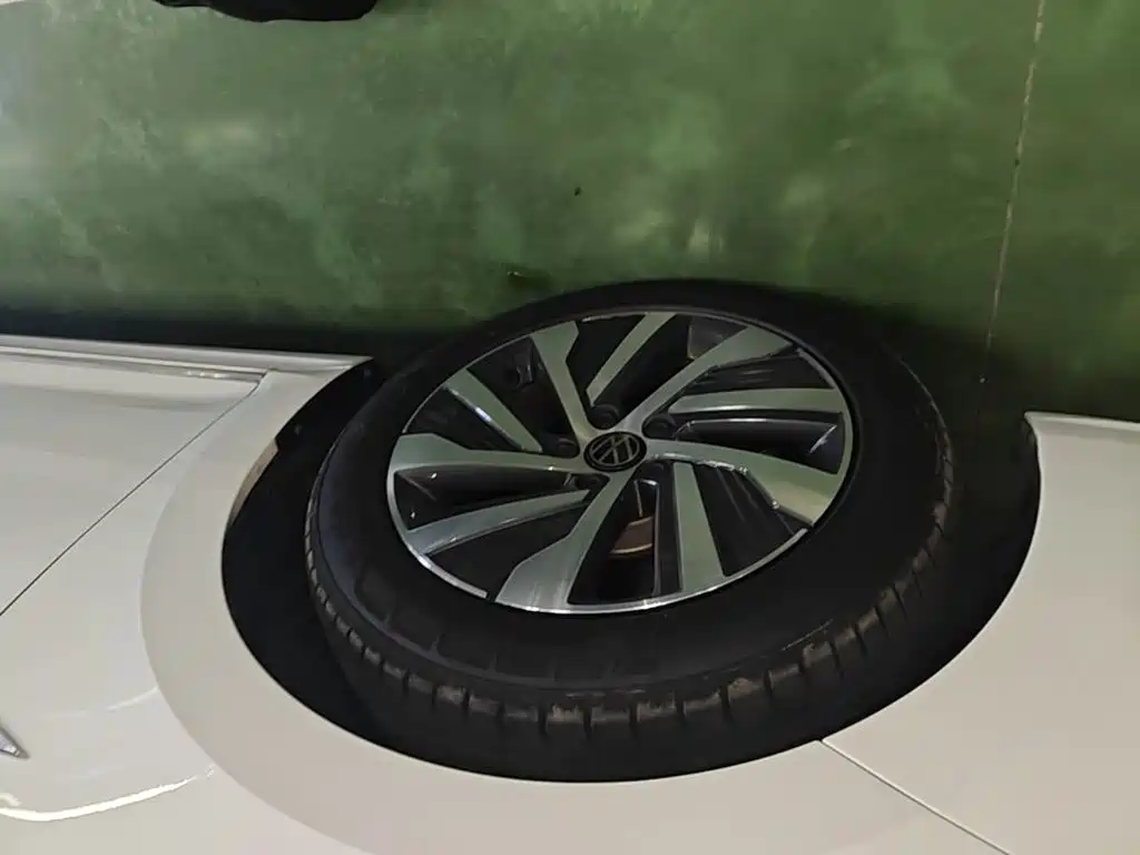 Volkswagen 帕萨特插电混动 — миниатюра 23
