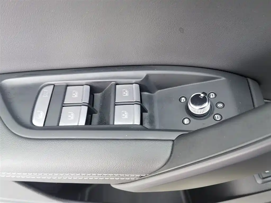 Audi Q5L 2023 40T Luxury