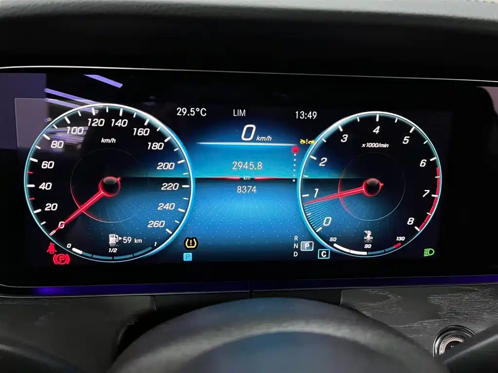 Mercedes-Benz E-Class id 4628975 из Китая 9
