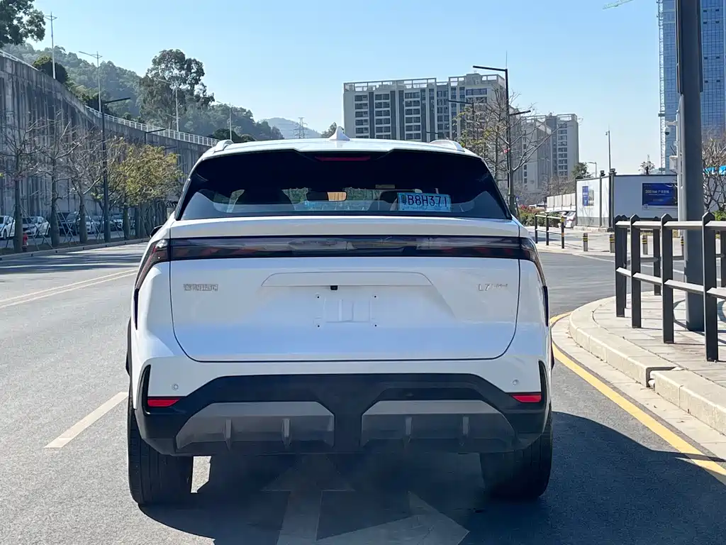 GEELY GALAXY GALAXY L7