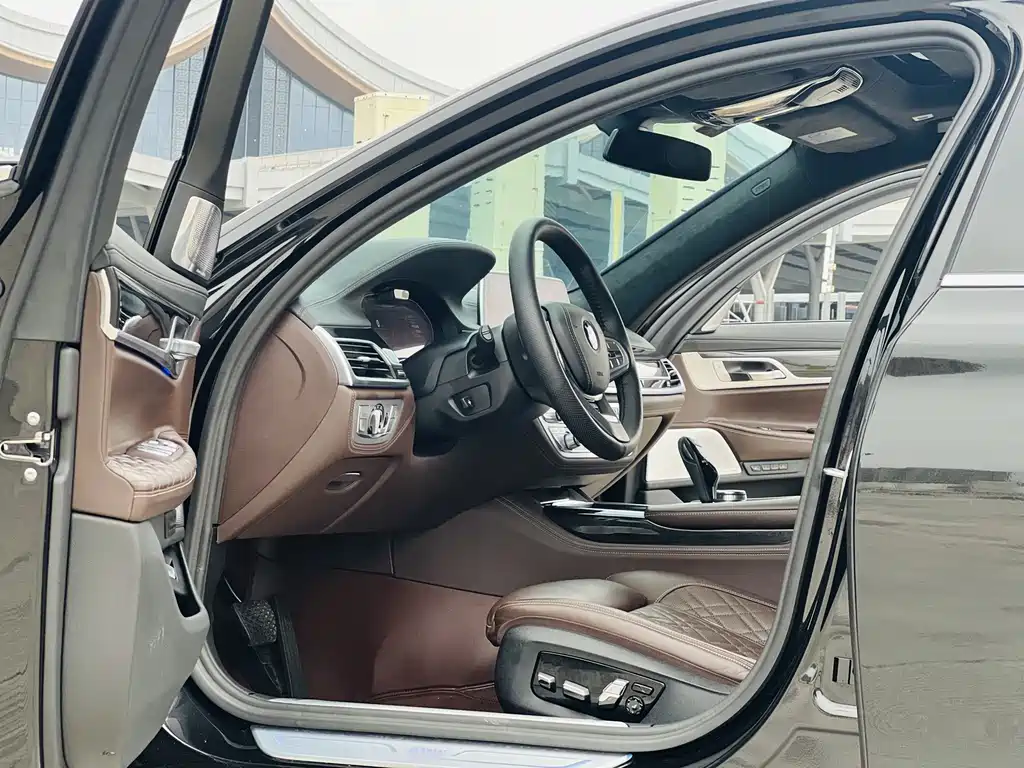 BMW 7 Series 7 2022 740Li xDrive Executive Luxury