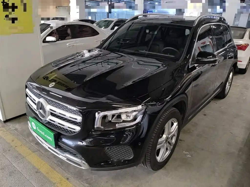 Mercedes-Benz GLB 2023