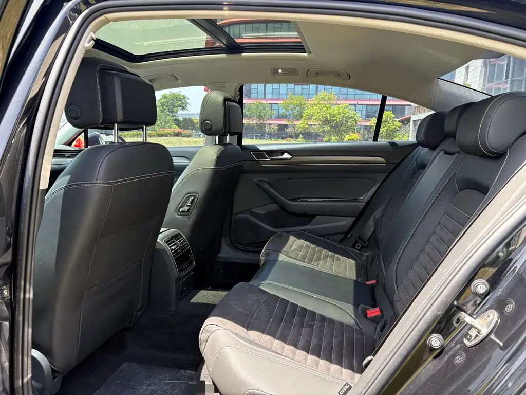 Volkswagen Magotan 2020 330TSI DSG Luxury