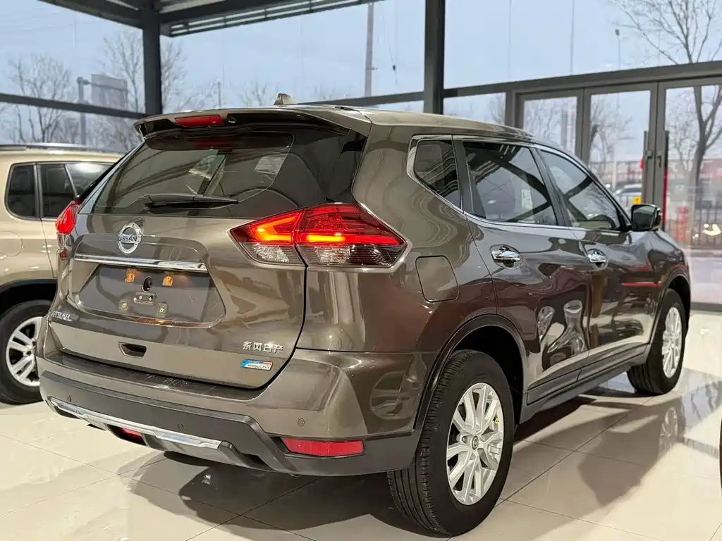 Nissan X-Trail 2017 2.0L CVT Comfort 2WD