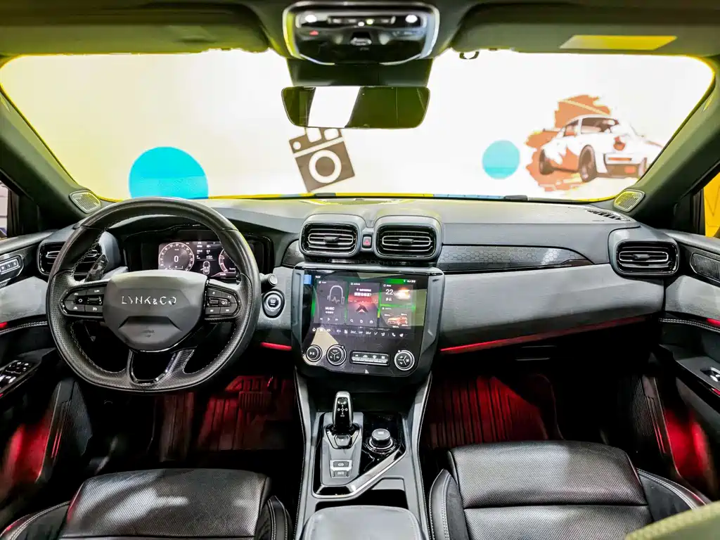 LYNK 02