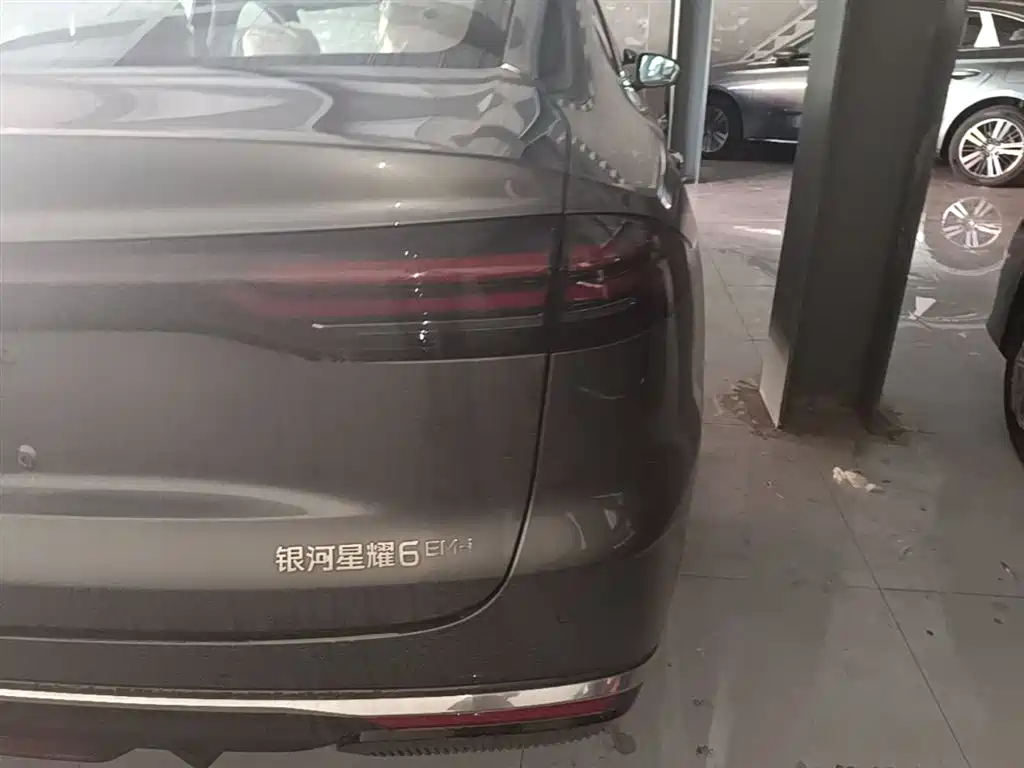 Geely Galaxy Galaxy 6 6 2026 125km +