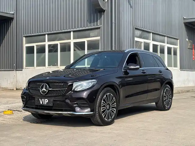 MERCEDES-BENZ GLC