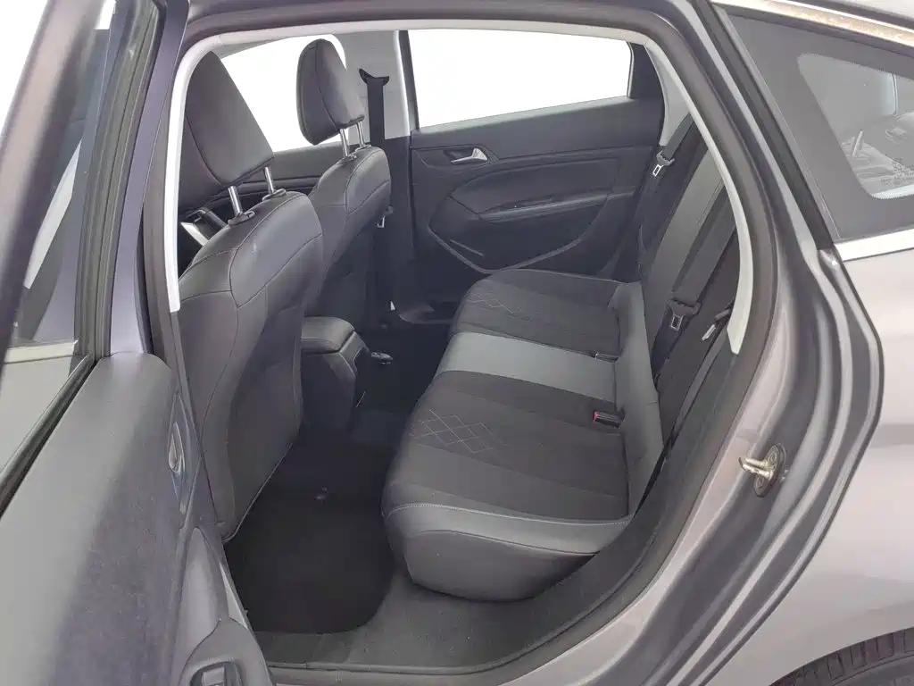 Peugeot 308 — миниатюра 15