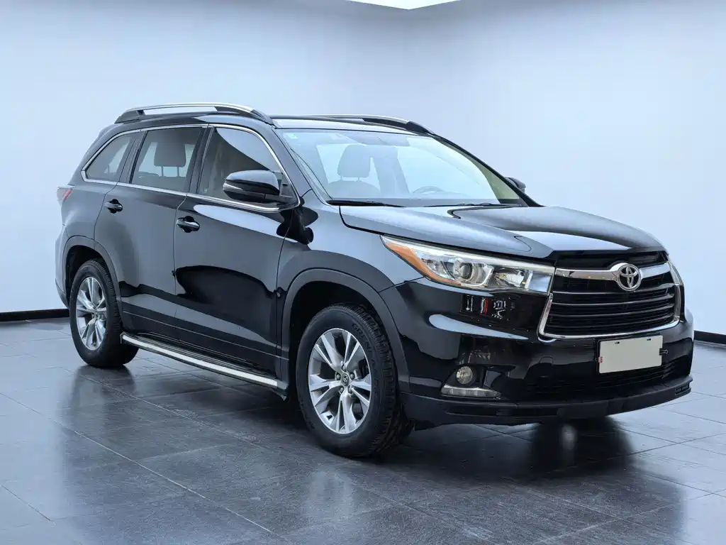 Toyota Highlander 2017 2.0T Elite 7 мест
