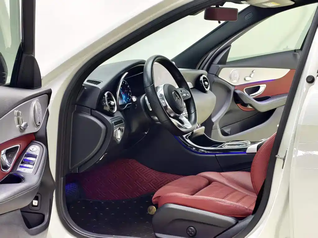 Mercedes-Benz C-Class — миниатюра 6