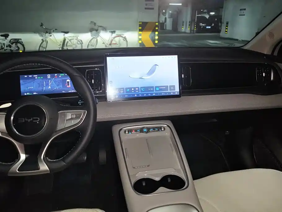 BYD Sealion 05 EV — миниатюра 13