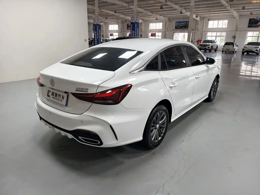 MG MG5 — миниатюра 4