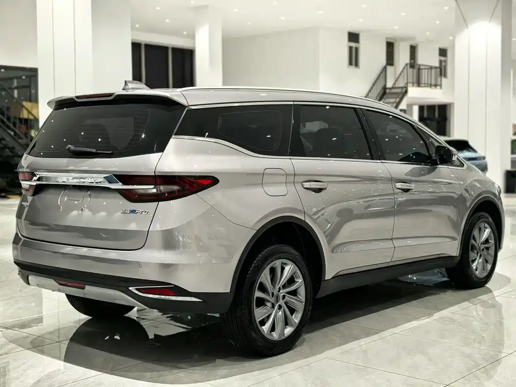 Geely Jia Ji New Energy — миниатюра 4