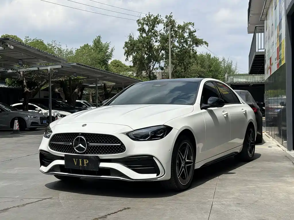 Mercedes-Benz C-Class 2024