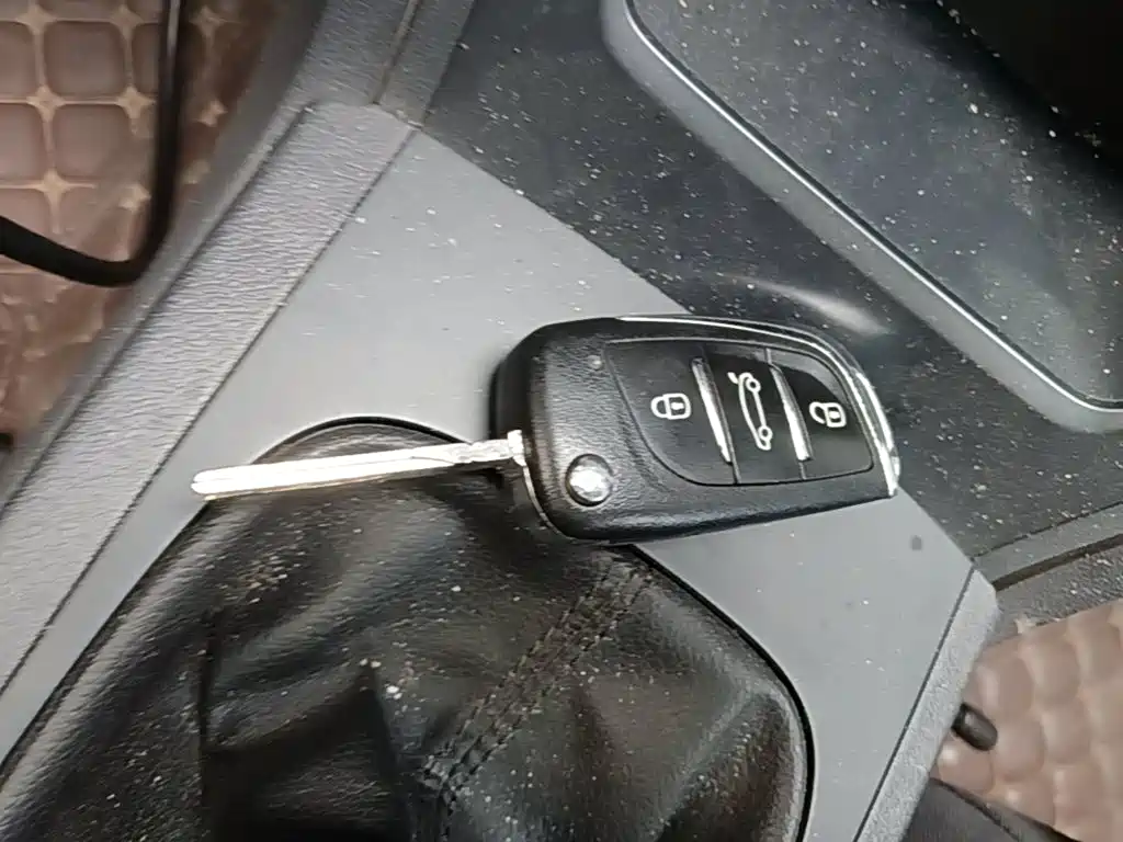 Roewe 350 — миниатюра 9