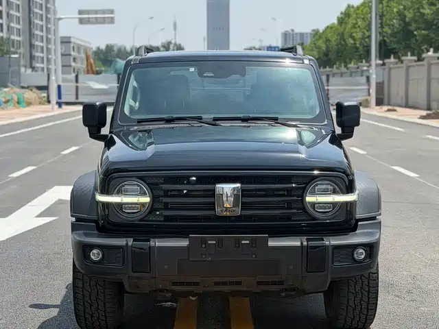 2022 TANK 300