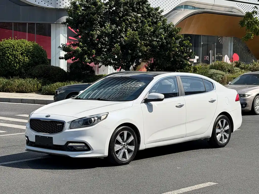 Kia K4