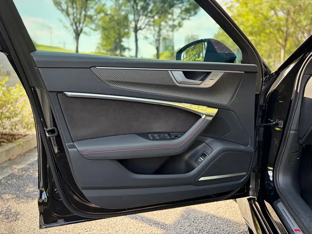 Audi RS 6 — миниатюра 18