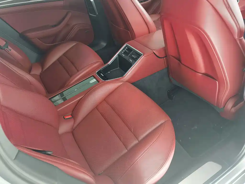 Porsche Panamera Hybrid — миниатюра 10