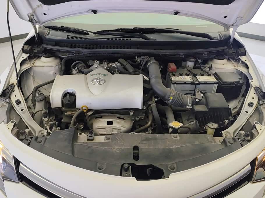 Toyota Vios 1.5 л 2021 г. Белый, пробег 26100 км