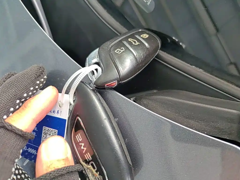 Roewe RX5 New Energy — миниатюра 9