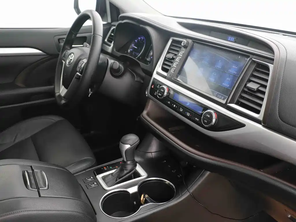 Toyota Highlander 2018 2.0T Luxury 7 мест VI