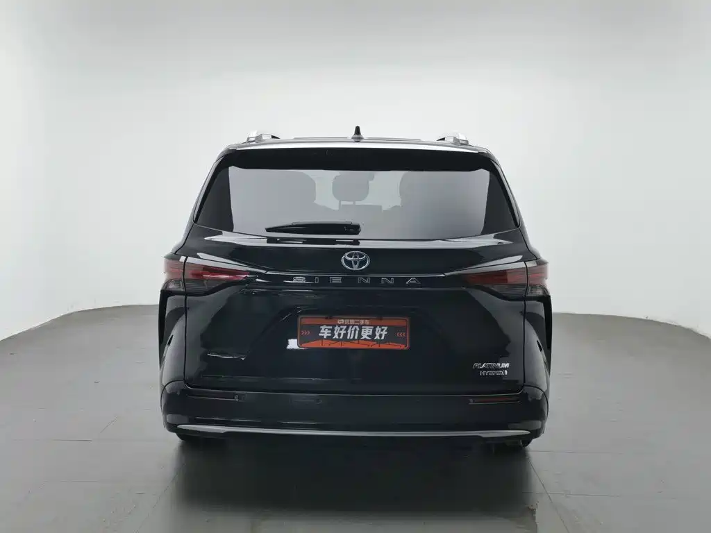 Toyota Sienna — миниатюра 4