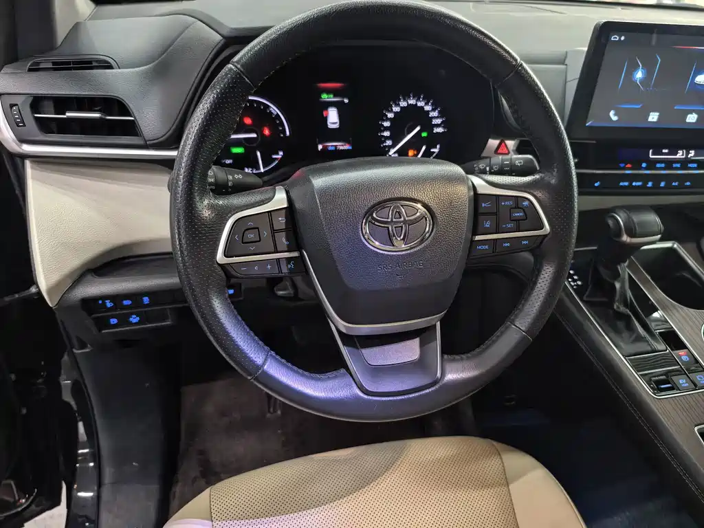 Toyota Sienna — миниатюра 8