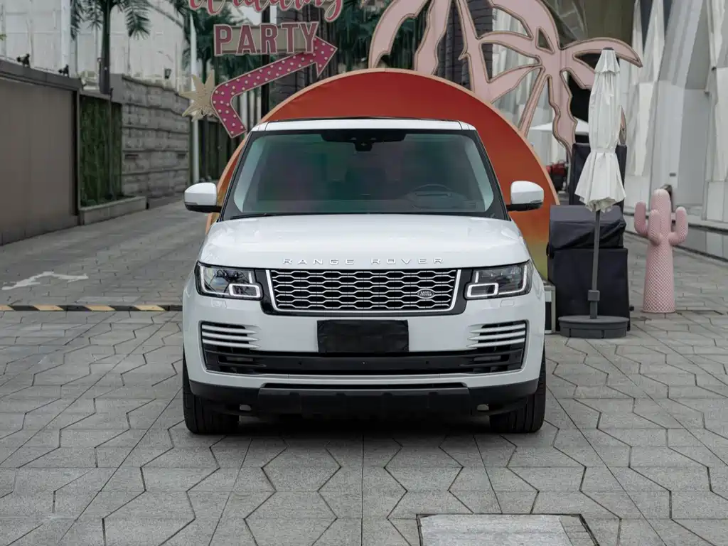Land Rover Range Rover 2020 3.0 L6 Long Wheelbase