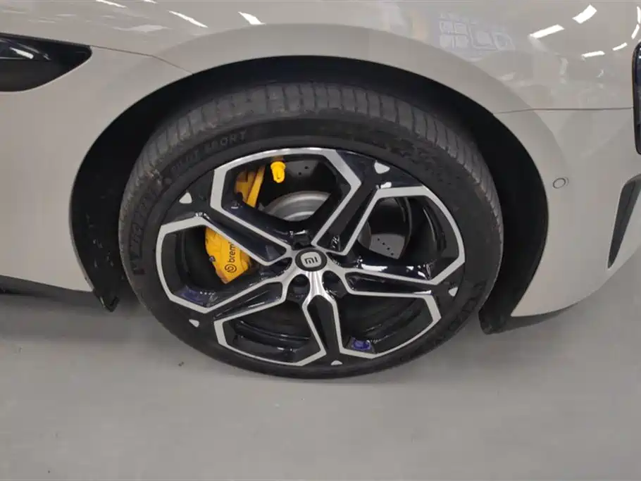 XIAOMI CAR XIAOMI SU7